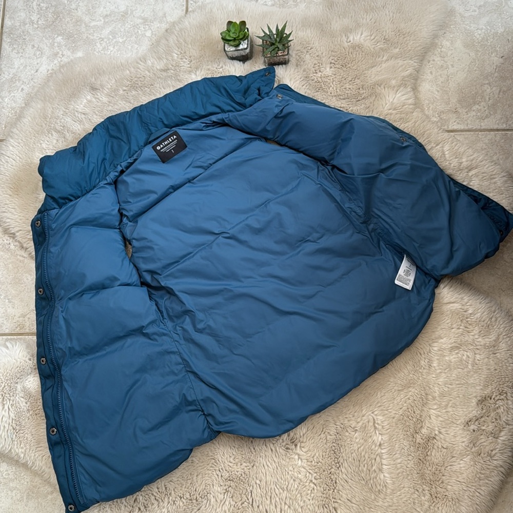 Athleta Downtown Puffer Vest Down in Dark Sardina Blue / Teal Small Semi Fitted - Picture 7 of 14